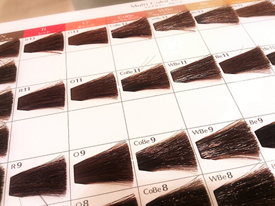 傷まない艶カラー